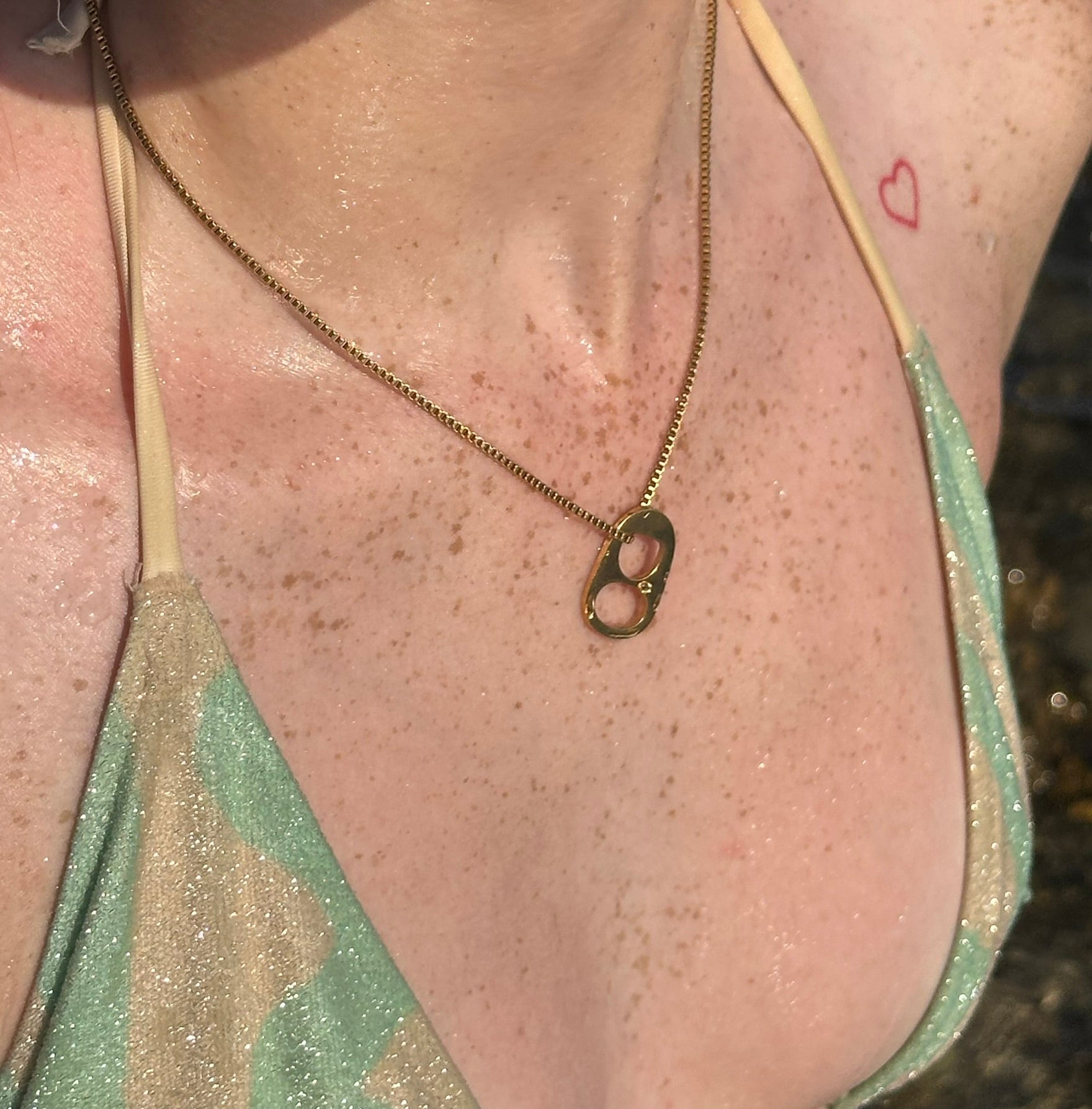 collier baddie spark gold porte sur femme laiton dore zircon luxlab collection