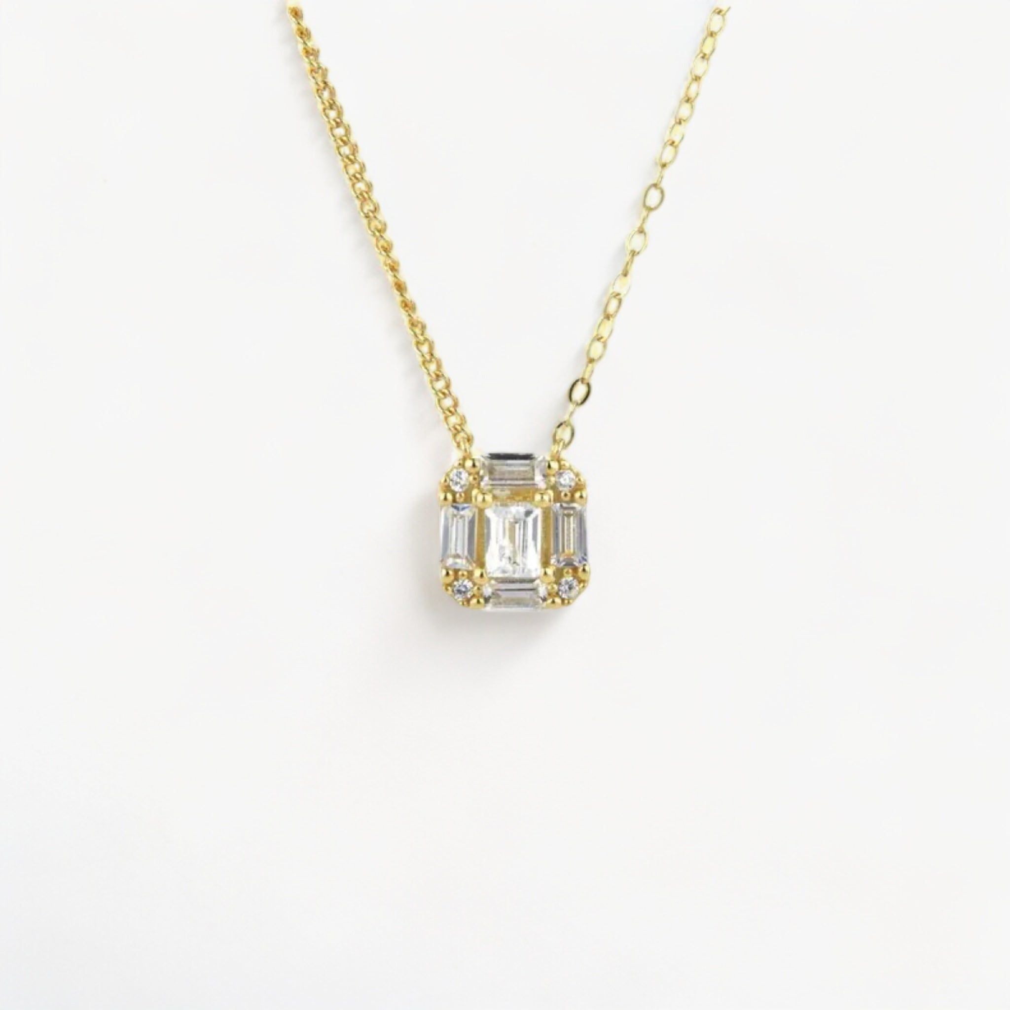 Collier STUDIO Gold Luxlab Collection en argent plaqué or, cabochon facetté et zircons