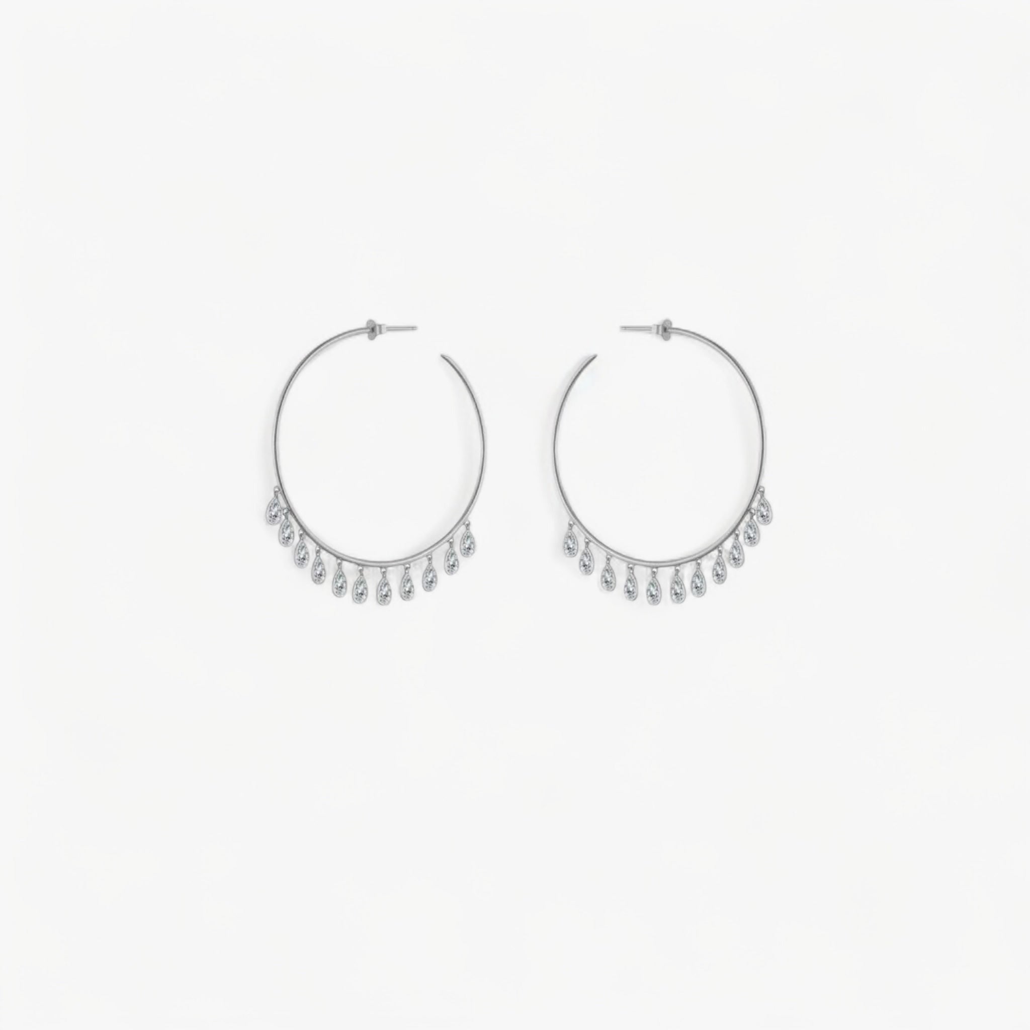 Paire de créoles INÈS Silver Luxlab Collection en argent rhodié avec zircons et pampilles mobiles