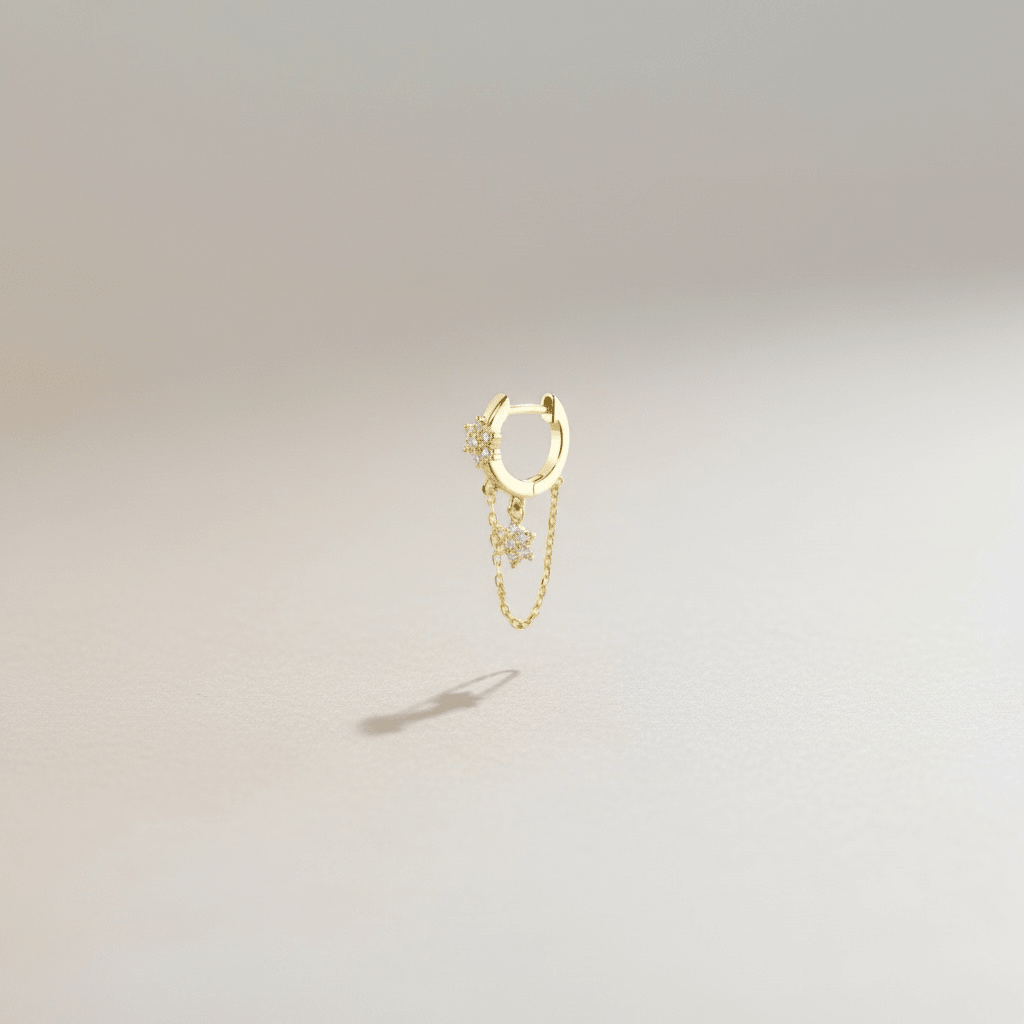 fleur & étoile pavées zircons en argent 925 plaqué or 18k, chaînette fine. Hypoallergénique, résistante à l'eau. Luxlab Collection